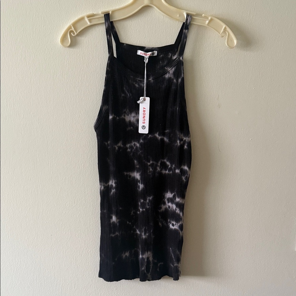 NWT Sundry Black and White Tie-Dye Tank